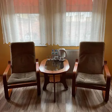 Omega Hotel 2*